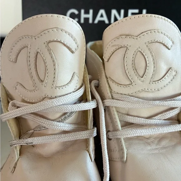 CHANEL Women's Cream and Black Ankle Boots Espadrilles Leather With Box Sz 38 - Picture 8 of 8